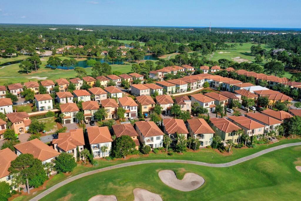 Large 4 Bedroom With Bunk Room And 2 Golf Carts! Дестін Екстер'єр фото